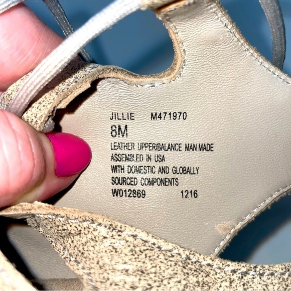 Munro Leather Lace-Up Sandals Size 8 | Tan - Picture 7 of 9